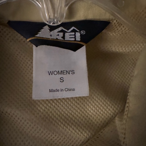 REI Jacket - Picture 3 of 3